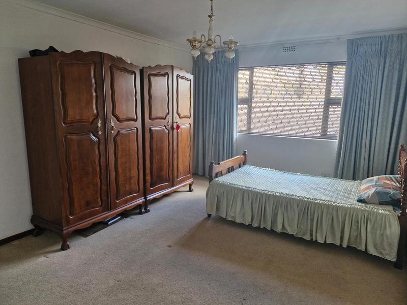 6 Bedroom Property for Sale in Cravenby Western Cape